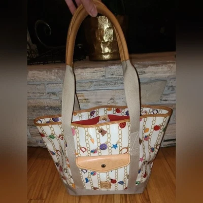 Bolso de Mano Dooney & BOURKE VINTAGE DIJES NAVIDEÑOS PATRÓN DE CADENA MONEDERO Foto 1 de 4