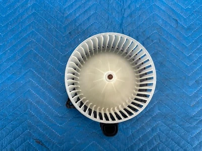 Motor y ventilador soplador de aire acondicionado trasero Ford Transit 150 250 350 E-Transit 26 k 2015-2025 OEM Foto 1 de 4