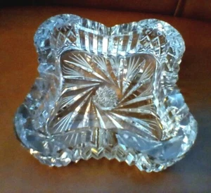 VINTAGE CLEAR CRYSTAL GLASS CIGAR ASHTRAY 4 SLOT ETCHED STARBURST 4.5" MCM - Picture 1 of 9