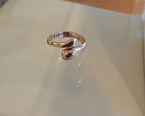 TIFFANY ELSA PERETTI TEARDROP STERLING SILVER RING SIZE 6.5 - Picture 1 of 4