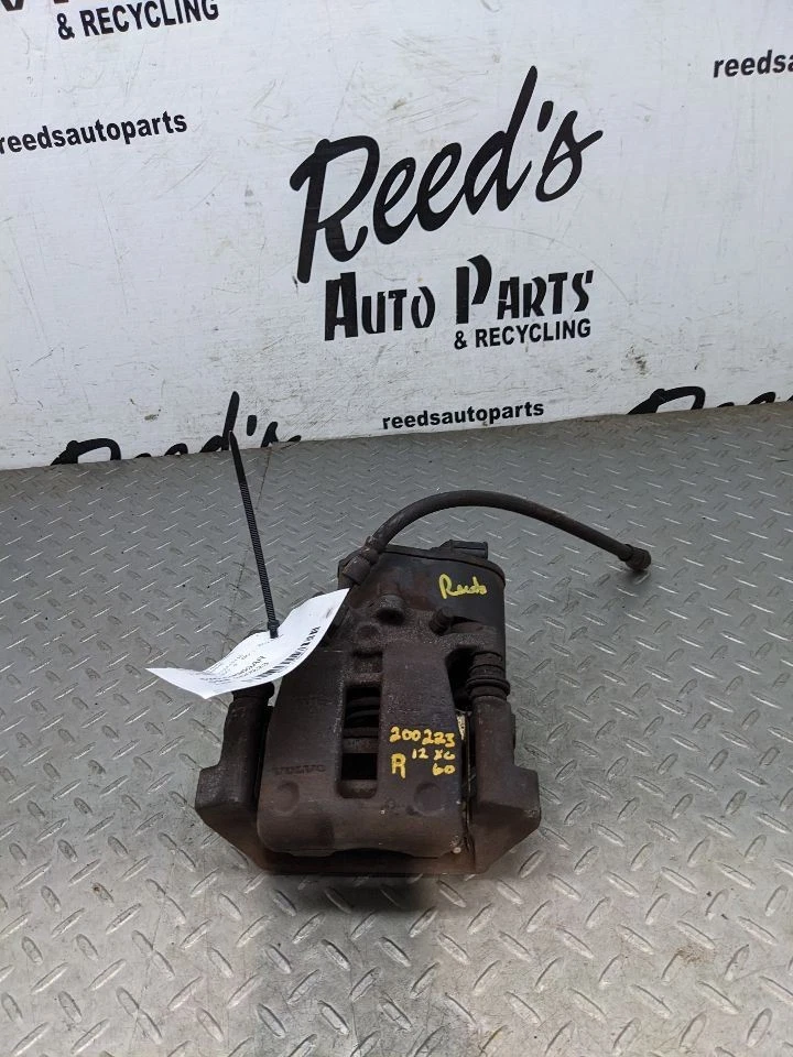 Pinza de pasajero trasera XC70 rotor ventilado compatible con 08-16 VOLVO SERIE 70 1178903 Foto 1 de 4