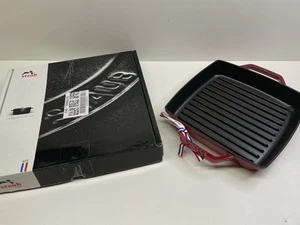 Staub Pure Grill Square Cherry Red 23cm new boxed RRP £119 lot - Picture 1 of 6