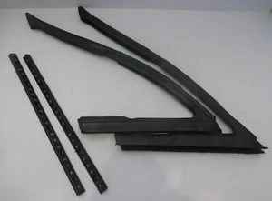63 64 CHEV IMPALA VENT WINDOW RUBBER SEALS 1963 1964 4 DOOR HARDTOP WEATHERSTRIP - Picture 1 of 1