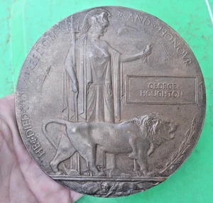 WW1 MILITARY BRONZE MEMORIAL DEATH PLAQUE TO GEORGE HOUGHTON - Picture 1 of 3
