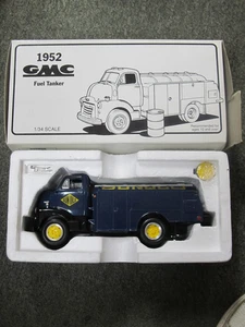 1992 First Gear 1952 GMC  SUNOCO  Fuel Tanker #28-1072 1/34 Scale - Picture 1 of 1