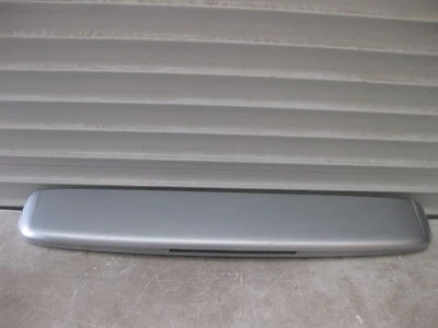 AUDI A6 C5 2000-2004 SEDÁN OEM MALETERO TAPA TECHO ALERÓN TRASERO 4A9 827 933 07 Foto 1 de 4