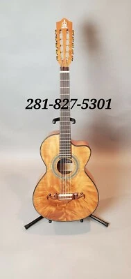 Bajo quinto MASTER Caoba Hondureña y tapa de Cedro rizado Foto 1 de 4