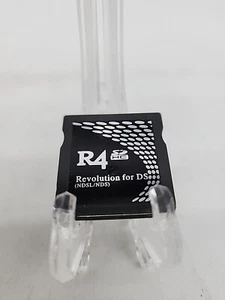 R4 Revolution Deluxe Nintendo DS - Picture 1 of 2