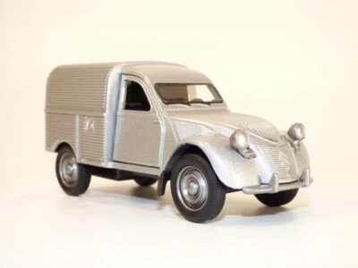CITROEN 2CV FOURGONNETTE grise 1/39 - Immagine 1 di 4