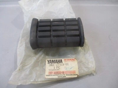 NOS Yamaha OEM Footrest Cover 1980-1981 XS1100S XS1100L XS1100 3H5-27413-01 - Image 1 of 2