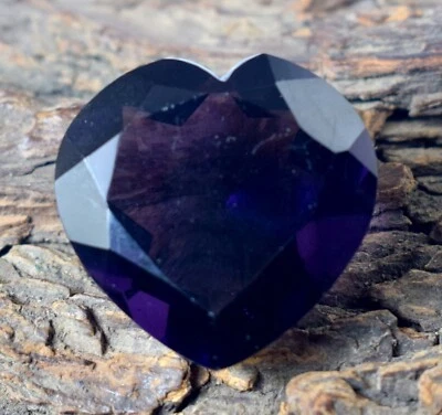 Certified Brazilian Violet Amethyst 65.10 Ct Heart Shape Loose Gemstone E11010 - Image 1 of 4