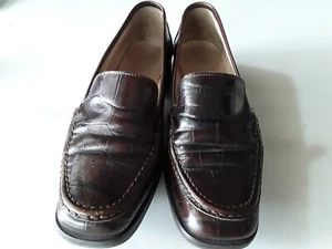 Joan and David Brown Classic Faux croc women loafer size 6.5 - Picture 1 of 7