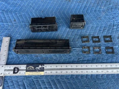 1992-1995 Volvo 940 740 Dash LH RH Center HVAC Heat AC Ventilação Conjunto de 3 OEM #3229EM - Imagem 1 de 4