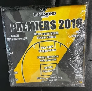 RICHMOND PREMIERS 2019 TEAM LINEUP Replica Guernsey  Jumper M Vintage NEW - Picture 1 of 12