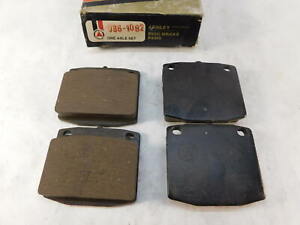 Nissan 510 1968-1973 Front Disc Brake Pad Set OPparts Semi Met D8037OSM For 