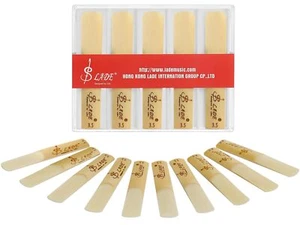 10 Clarinet Reeds Strength 3.5 with Plastic Box for Experienced Players - Picture 1 of 6