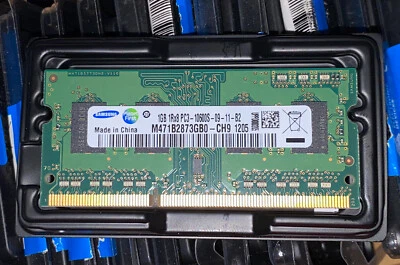 Barrette mémoire Samsung SO-DIMM DDR3 1333 PC3 10600S - Photo 1/2