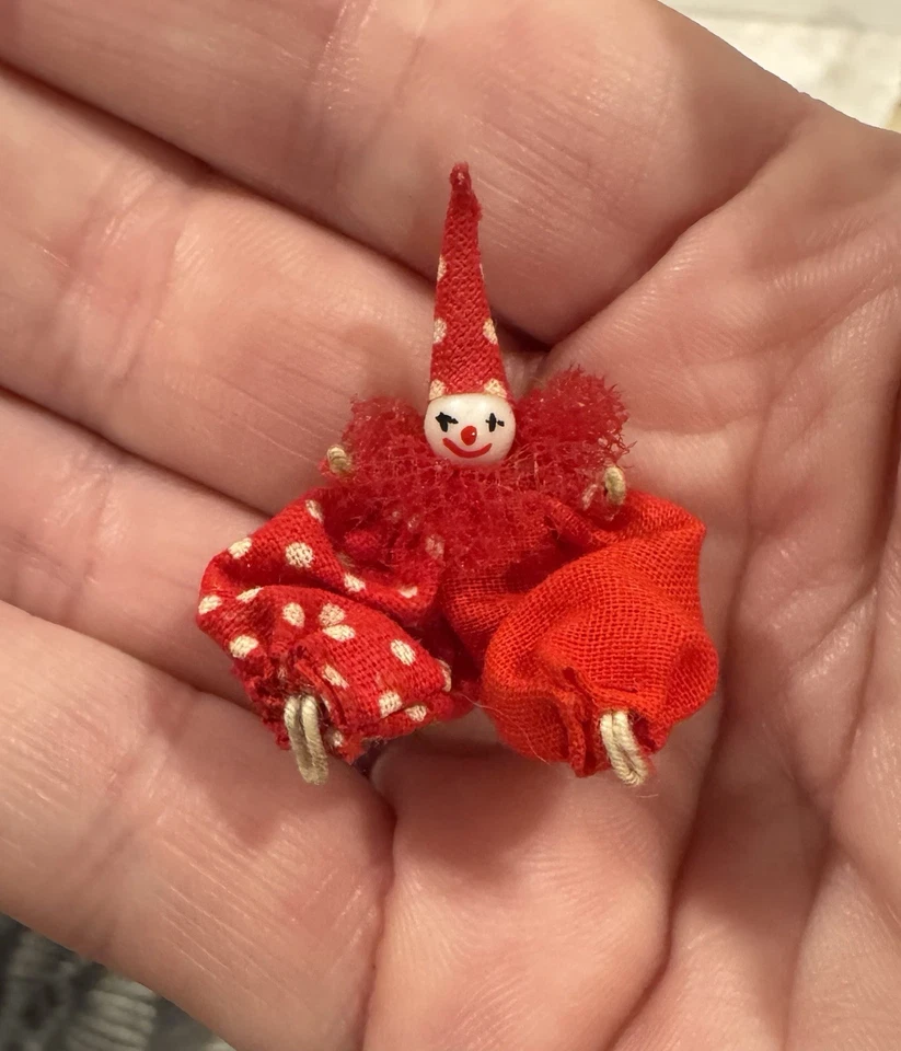 绝版老式工匠可爱小型可固定小丑娃娃屋微型1:12 — 第 1/4 张图片