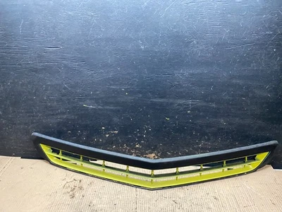 Chevrolet Camaro 2010-2012 parrilla inferior delantera OEM V4285 DG Foto 1 de 4