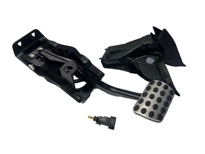 2003 - 2006 MERCEDES BENZ SL500R R230 原始设备制造商地板制动踏板组件 — 第 1/4 张图片