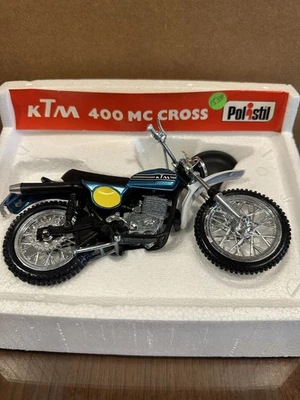 Polistil Italy 1:15 HONDA "JAPAUTO" КИЙ 400 MC CROSS BOLD'OR Motorcycle - Image 1 of 4