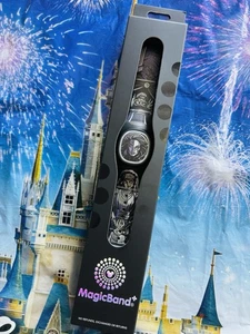 2025 Disney Parks Haunted Mansion Leota Hatbox Ghost Bride MagicBand+ Plus NIB - Picture 1 of 1