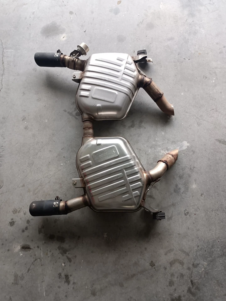 07-11 BMW OEM 335i e90 e92 e93 silenciador escape con solapa de control Foto 1 de 4