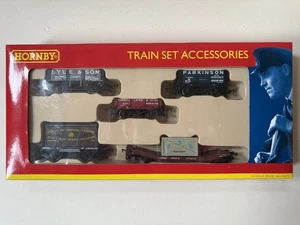 Hornby OO Gauge R6228 Assorted Wagons Pack Of Five Train Accessories - Picture 1 of 1
