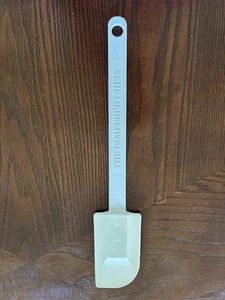 Pampered Chef Classic Scraper 1650 Heavy Duty Silicone Spatula White 11” USA - Picture 1 of 3