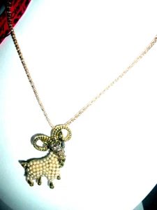 Betsey Johnson Gold RAM + Gold PEARLS Large HORNS Pendant NECKLACE + BROOCH NWT - Picture 1 of 6