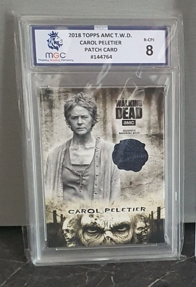 CAROL PELETIER 2018 Walking Dead Hunters Hunted Costume Relic Card MGC GRADED 8 - Image 1 of 1