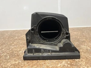 2003 VOLVO V40 WAGON UPPER LID AIR FILTER CLEANER BOX 1.9L - Picture 1 of 5