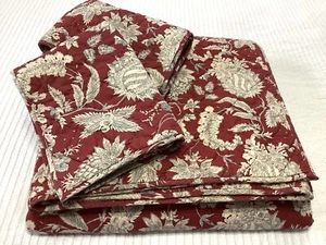 Pottery Barn Margaret Red Floral Cotton/Linen ~Full/Queen Quilt & 2 Pillow Shams - Picture 1 of 9