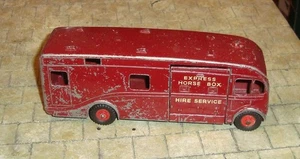 DINKY SUPERTOYS - HORSE-BOX - MECCANICO LTD - INDOSSATO - SENZA SCATOLA - Foto 1 di 11