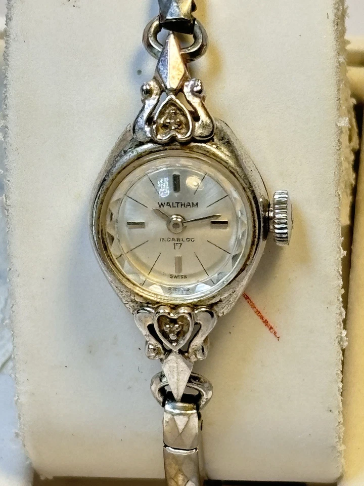 Reloj Waltham Incabloc Pequeño Damas, Estilo Vintage Genuino, 17 Joyas Suizo Foto 1 de 4