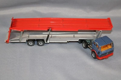 Siku 3112 Mercedes Benz Autotransporter Siku Super-Serie im Maßstab 1/55 - Bild 1 von 4