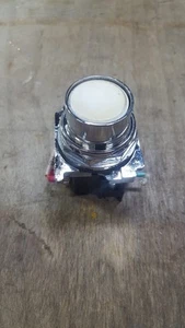 CUTLER HAMMER 10250T3 CONTACT BLOCK WITH WHITE PUSHBUTTON   W14 - Picture 1 of 1