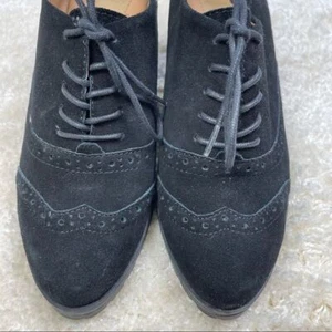 Ellen Tracy Black Tobin Oxford Suede Wedges Size 6 - Picture 1 of 11