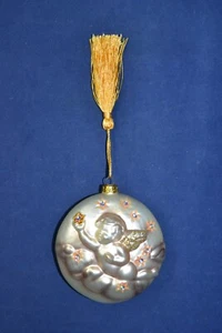 Querubín vidrio soplado y adorno de Navidad pintado a mano 3,5" atrapando una estrella - Imagen 1 de 5