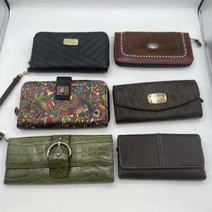 Lot of 6 Wallets Micheal Kor, Sakroot, Liz Claiborne, American West - Picture 1 of 9