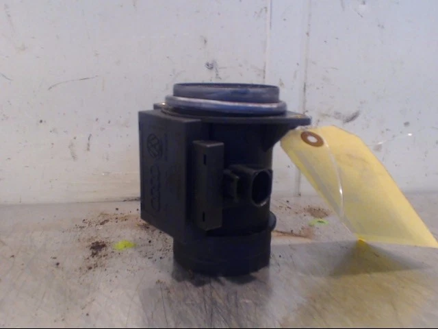 AIR FLOW METER Volkswagen Golf III Cabrio Restyling (1E7) 2000 74906461 - Изображение 1 из 1