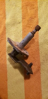 Plymouth Duster 1970 limpiaparabrisas pivote izquierdo L/S driver 3431039 Mopar 70 carrocería A OEM A++ Foto 1 de 4