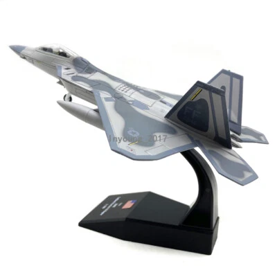 1:100 Lockheed Martin F-22 Raptor 2005 Fighter Aircraft Diecast Airplane Model - Image 1 of 4