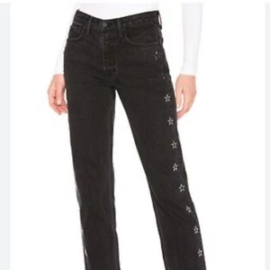 Camila Coelho Denim Jeans mit Kristalldetail schwarz hoher Bund neu mit Etikett 6 Revolve - Bild 1 von 8