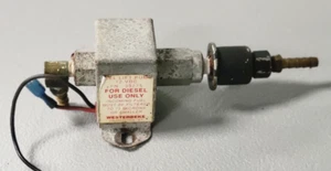 Pompe de levage à carburant diesel Westerbeke 39275 12 VDC - Photo 1/5