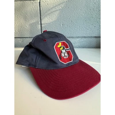 Gorra de béisbol vintage Disney Y2K años 90 Goofy Mickey Mouse bordada a presión trasera  Foto 1 de 3