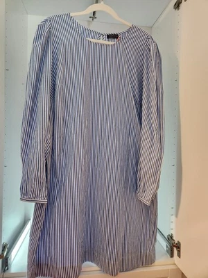 Vineyard vines, puff sleeve, Poplin Dress NWT Size  XXL Feeder - Hull Blue - Image 1 of 4