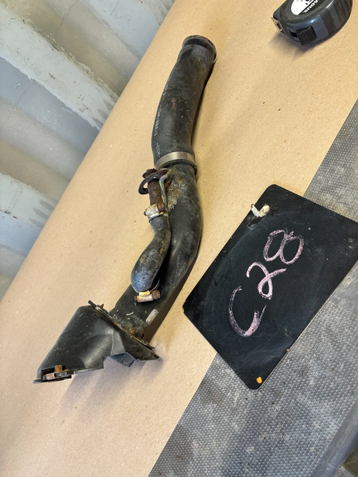 1988 89 90 1995 96 97 1998 CHEVROLET GMC OBS GMT400 ТОПЛИВНЫЙ НАПОЛНИТЕЛЬ ГОРЛОВИНА ОБОЛОЧКА ТРУБКА - Изображение 1 из 4