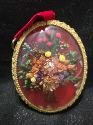 Dried Flowers Bouquet In Curved Glass Framed Wall Art Vintage Oval Ribbon Hanger - Image 1 of 4
