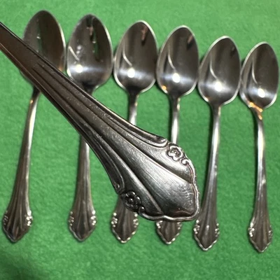 Lot of 7 Teaspoons Oneida USA BITTERSWEET REPOSE 1881 Rogers Stainless Flatware - Image 1 of 4